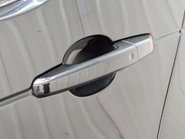 Land Rover Discovery 3.0 Discovery HSE TD6 Auto 4WD 5dr 31