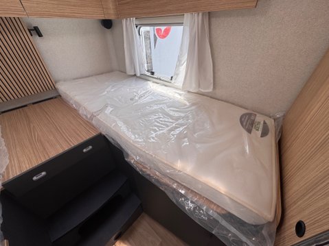 Pilote P740FGJ Evidence 2025 MODEL 39