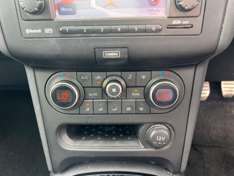 Nissan Qashqai 1.6 360 2WD Euro 5 5dr 31