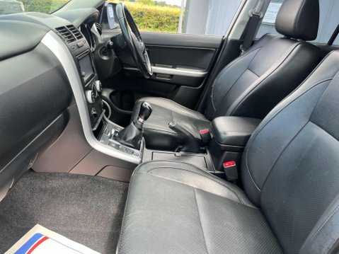 Suzuki Grand Vitara 2.4 VVT SZ5 4WD Euro 5 5dr 39