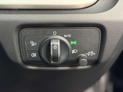 Audi A3 1.5 TFSI CoD 35 Black Edition Sportback 5dr Petrol S Tronic Euro 6 (s/s) (1 48