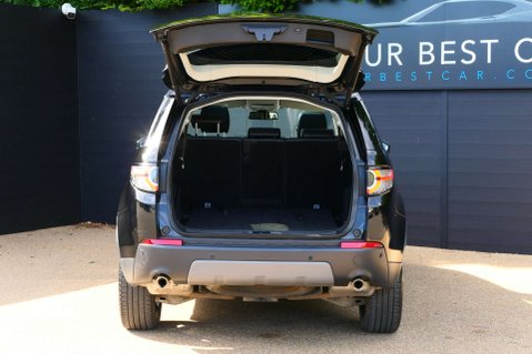 Land Rover Discovery Sport 2.0 Discovery Sport Black HSE TD4 Auto 4WD 5dr 16