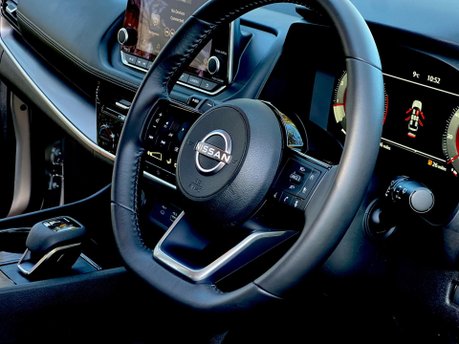 Nissan X-Trail ACENTA PREMIUM XTRONIC 8