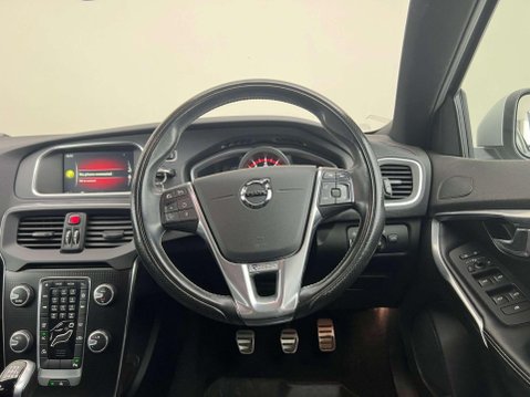 Volvo V40 2.0 T2 R-Design Pro Euro 6 (s/s) 5dr 25