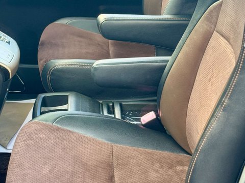 Toyota Alphard GOLDEN EYES II TWIN SUNROOF GRADE 4B WOW 11