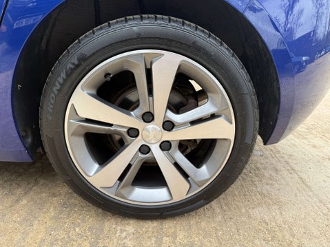 Peugeot 308 1.2 308 Tech Edition PureTech S/S 5dr 34