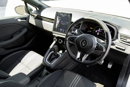 Renault Clio E-TECH ENGINEERED PHEV