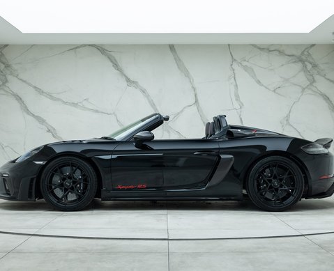 Porsche 718 SPYDER RS