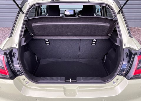 Suzuki Swift Motion 1.2 Mild Hybrid 19