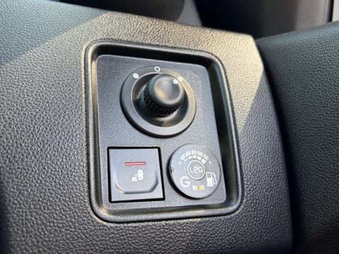 Dacia Duster 1.0 Duster Prestige LPG TCe 4x2 5dr 40