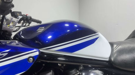 Suzuki Bandit 1200 2005 ONLY 21K NEW MOT SERVICED VERY CLEAN ICONIC MK2 NAKED 34