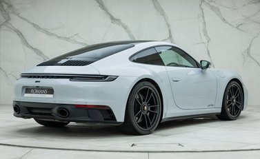 Porsche 911 Carrera GTS (992) 3