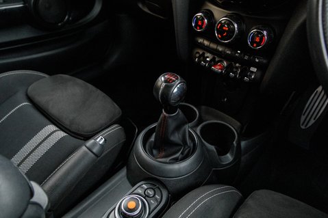 Mini Hatchback Hatchback 2.0 Cooper S Sport II 3dr 35