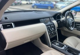 Land Rover Discovery Sport 2.2 SD4 HSE LUXURY AUTOMATIC 33
