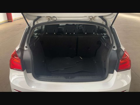 BMW 1 Series 1.5 118i Sport 3dr 14