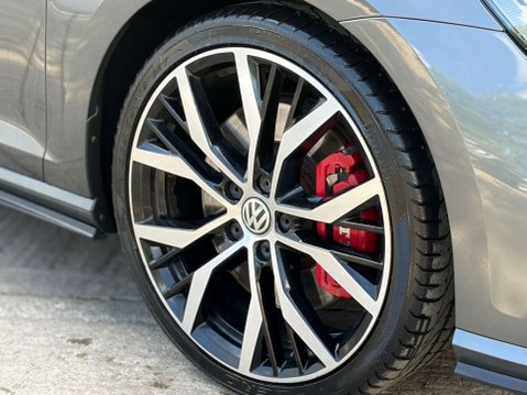 Volkswagen Golf 2.0 Golf GTi Performance TSi Semi-Auto 5dr 5