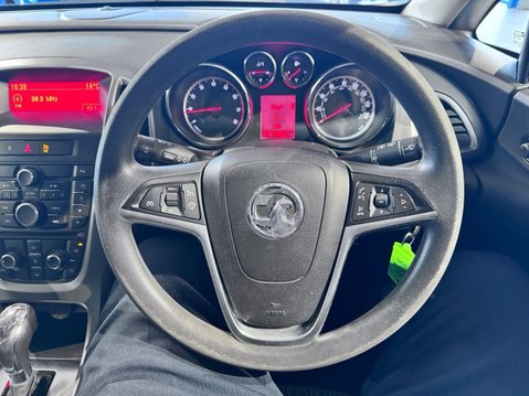 Vauxhall Astra 1.6 16v Exclusiv Auto Euro 5 5dr 15