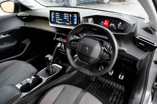 Peugeot 208 PURETECH ALLURE PREMIUM PLUS S/S