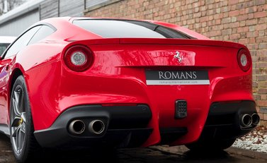 Ferrari F12 Berlinetta 22