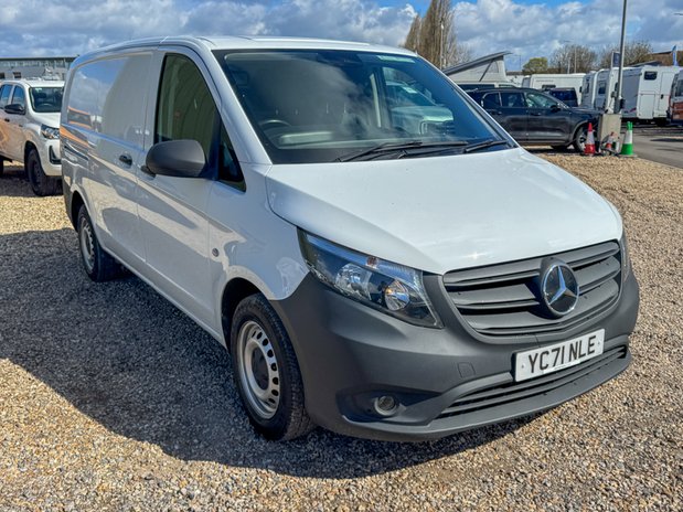 Mercedes-Benz Vito AUTO LWB L2H1 Low Roof Progressive 114 Rev Cam Nav EURO 6 4