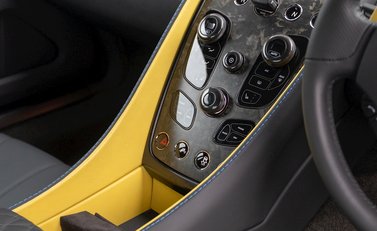 Aston Martin Vanquish S Ultimate 20