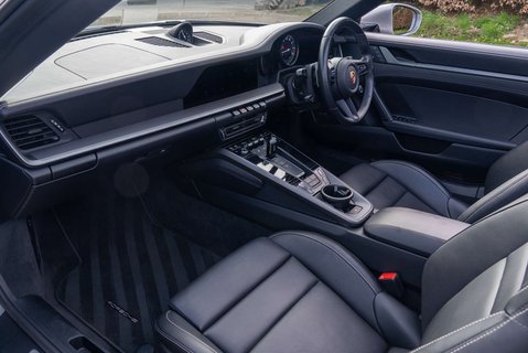 Porsche 911 3.0 911 Carrera S Auto 2dr 9