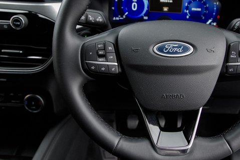Ford Kuga TITANIUM EDITION 18