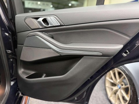 BMW X5 3.0 M50d SUV 5dr Diesel Auto xDrive Euro 6 (s/s) (400 ps) 62