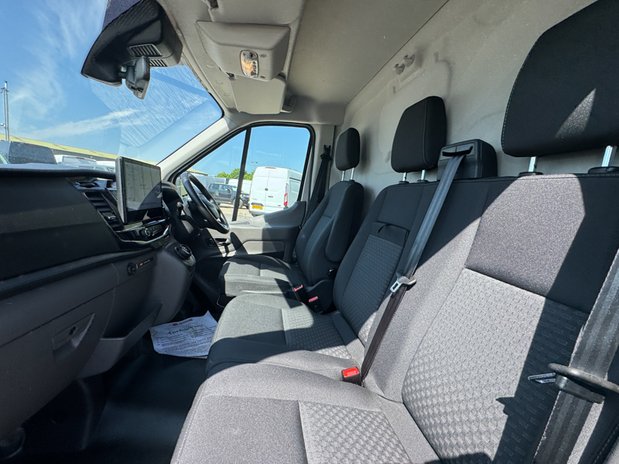 Ford Transit AUTO LWB L3H3 High Roof Limited 350 A/C Alloys Camera Nav Sensors EURO 6 13