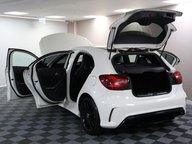 Mercedes-Benz A Class A 200 D AMG LINE PREMIUM 21