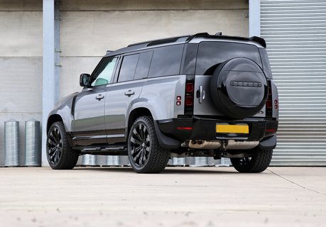 Land Rover Defender 110