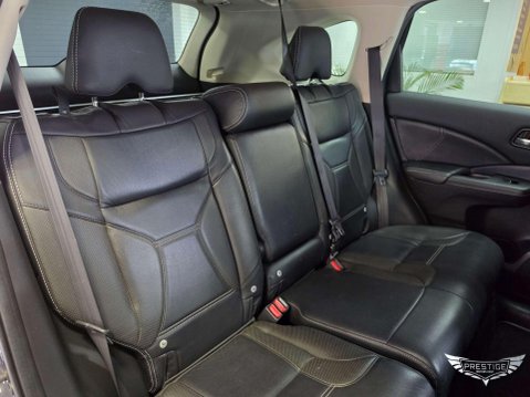 Honda CR-V 2.0 i-VTEC Black Edition Auto 4WD Euro 6 5dr 81