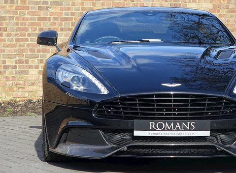 Aston Martin Vanquish Carbon Edition 5