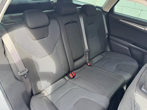 Ford Mondeo 2.0 TDCi Titanium Powershift Euro 6 (s/s) 5dr 45