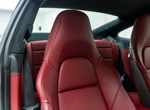 Porsche 911 Carrera GTS (991.2) 15