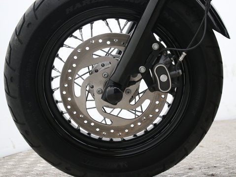 Harley-Davidson Sportster Forty-Eight XL 1200 X FORTY EIGHT 15 17