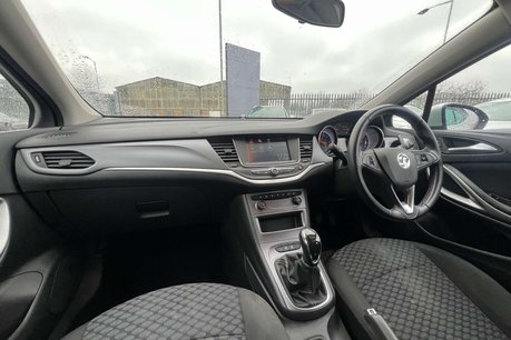 Vauxhall Astra 1.5 Turbo D Business Edition Nav Hatchback 5dr Diesel Manual Euro 6 (s/s) ( 31