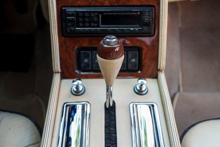 Aston Martin Lagonda Series IV 18