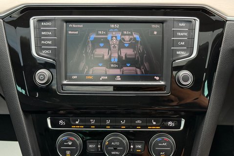 Volkswagen Passat GT TDI BMT ESTATE -£20 ROAD TAX - PAN ROOF -APPLE CARPLAY -DEMO+1 OWNER 43