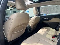 Jeep Cherokee 2.2 MultiJetII Limited SUV 5dr Diesel Auto 4WD Euro 6 (s/s) (200 ps) 15