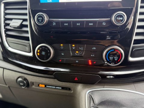 Ford Transit Custom 2.0 Transit Custom 300 Limited 16