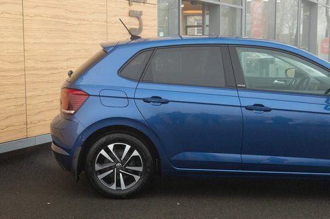 Volkswagen Polo UNITED TSI 7