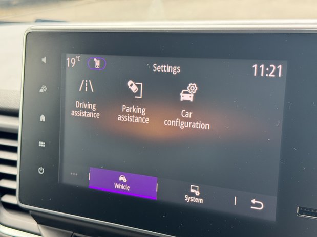 Renault Trafic LWB L2H1 Low Roof LL30 Extra Air Con Alloys Nav Sensors 41