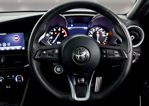 Alfa Romeo Giulia 2.0 Giulia Sprint TB Auto 4dr 19