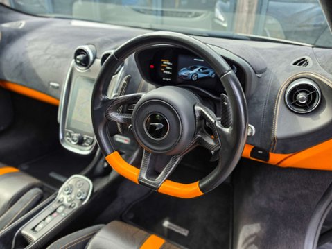McLaren 570S 3.8 570s Coupe Semi-Auto 2dr 26