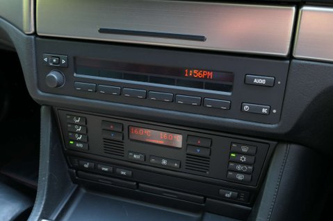 BMW M5 4.9 M5 4dr 37