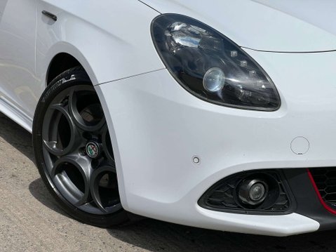 Alfa Romeo Giulietta 1.7 Giulietta Veloce TBi Semi-Automatic 5dr *NATIONAL DELIVERY* 17