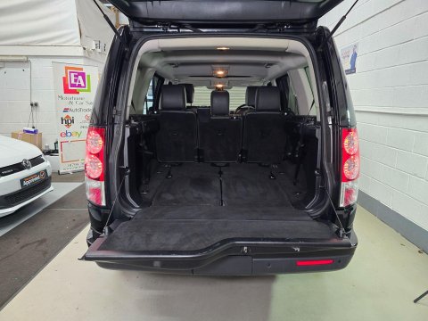 Land Rover Discovery 3.0 SD V6 HSE Auto 4WD Euro 5 5dr 10