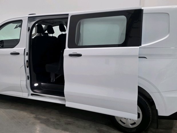 Ford Transit Custom Transit Custom 300L2 2.0 EcoBlue 136ps H1 Double Cab Van Trend 12