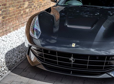 Ferrari F12 Berlinetta 21